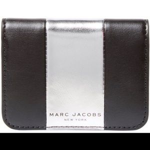 🆕️ Authentic Marc Jacobs folded card case